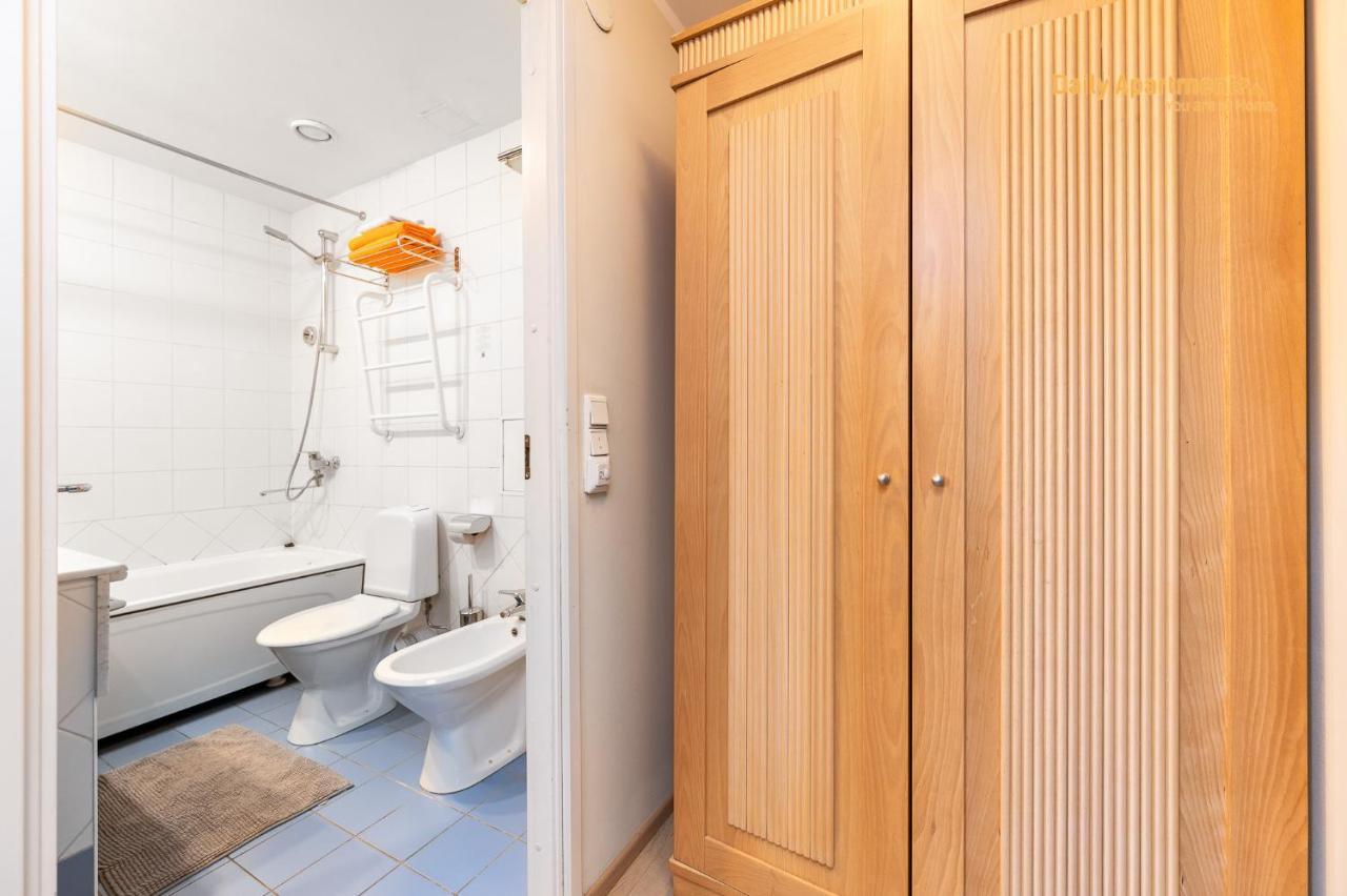 Daily Apartments - Apartment With Bath Tallinn Eksteriør billede